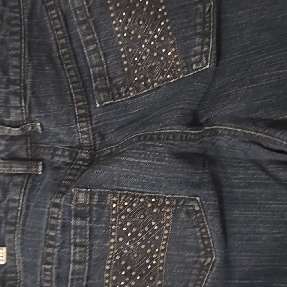 liz & co. Dark Blue Capris Jeans - Picture 3 of 3